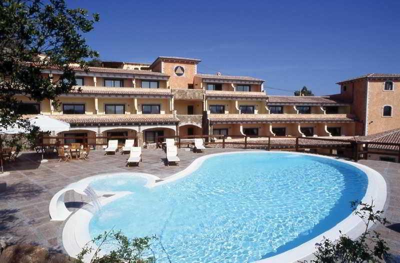 Lh Hotel Pozzo Sacro Ольбия Экстерьер фото
